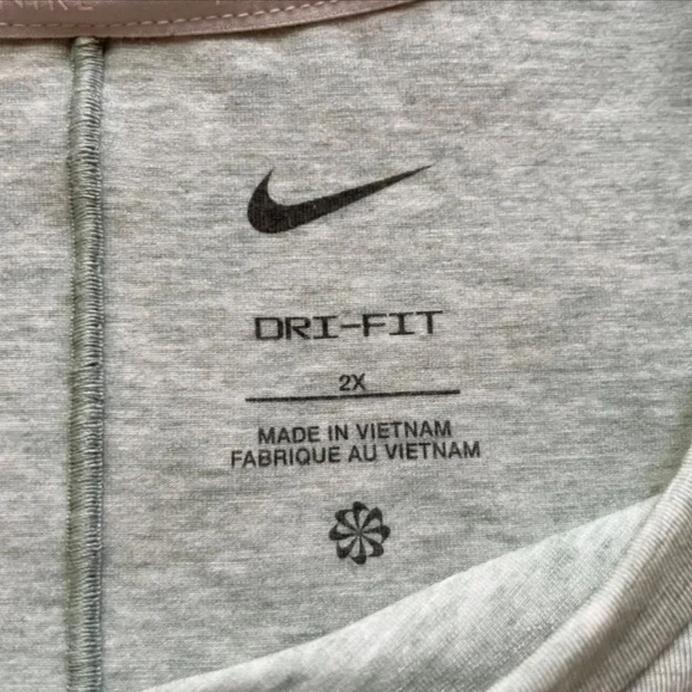 Nike Women's Dri-FIT One Luxe Twist Cropped Oversized Fit Short-Sleeve Top